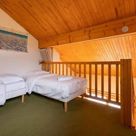 Large Duplex In Meribel Village With Balcony * Les Allues