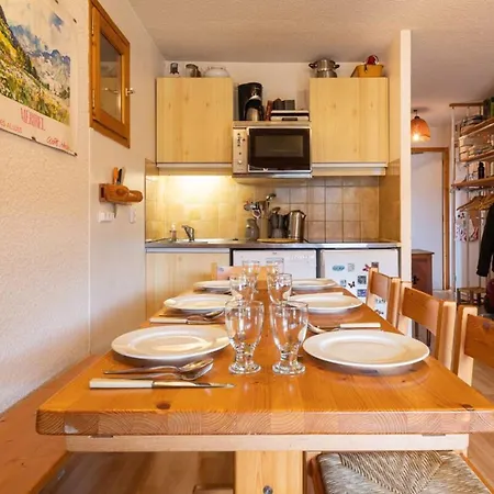 Daire Large Duplex In Meribel Village With Balcony *