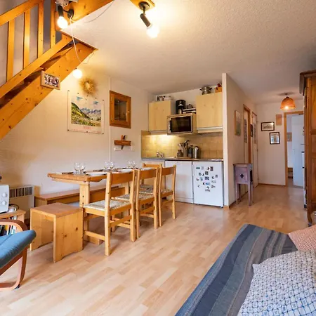 アパート Large Duplex In Meribel Village With Balcony