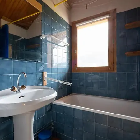 Large Duplex In Meribel Village With Balcony * Les Allues