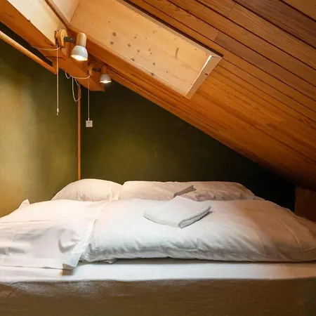 Large Duplex In Meribel Village With Balcony Les Allues